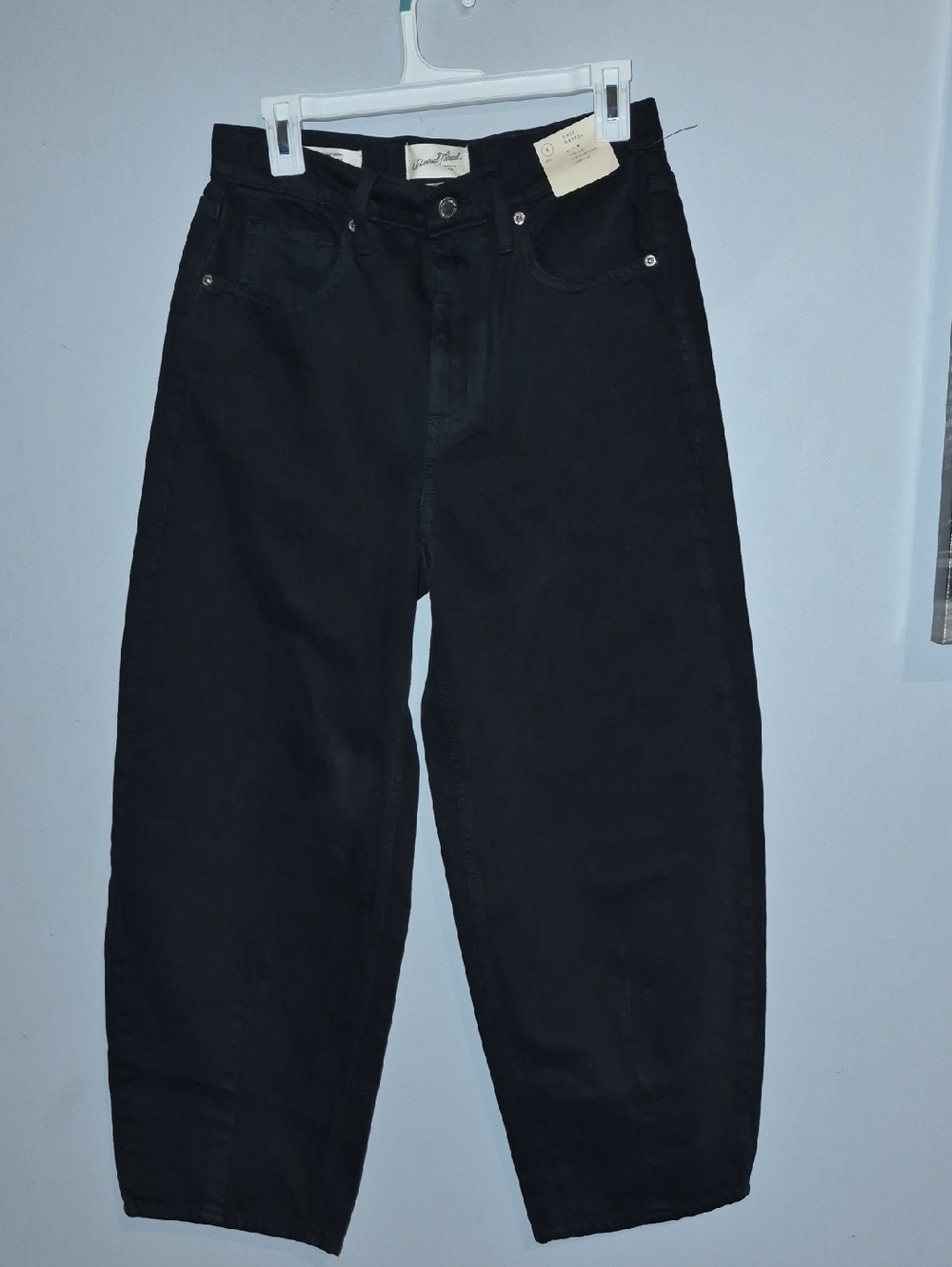Universal Thread Women's High-Rise Black Relaxed Jeans